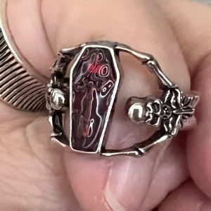 🆕️ Fashion Punk Vampire Coffin Skull Ring 9